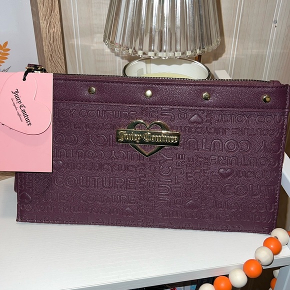 Juicy Couture Large zip wristlet NWT - Picture 1 of 4